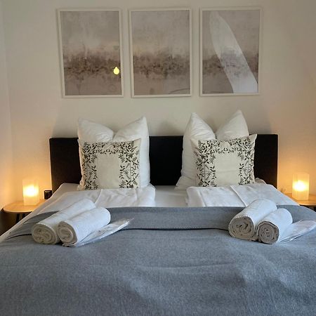 Raha Apartments - Modernes Studio-Apartment - Hbf - Gratis Parkplatz Erfurt Bagian luar foto