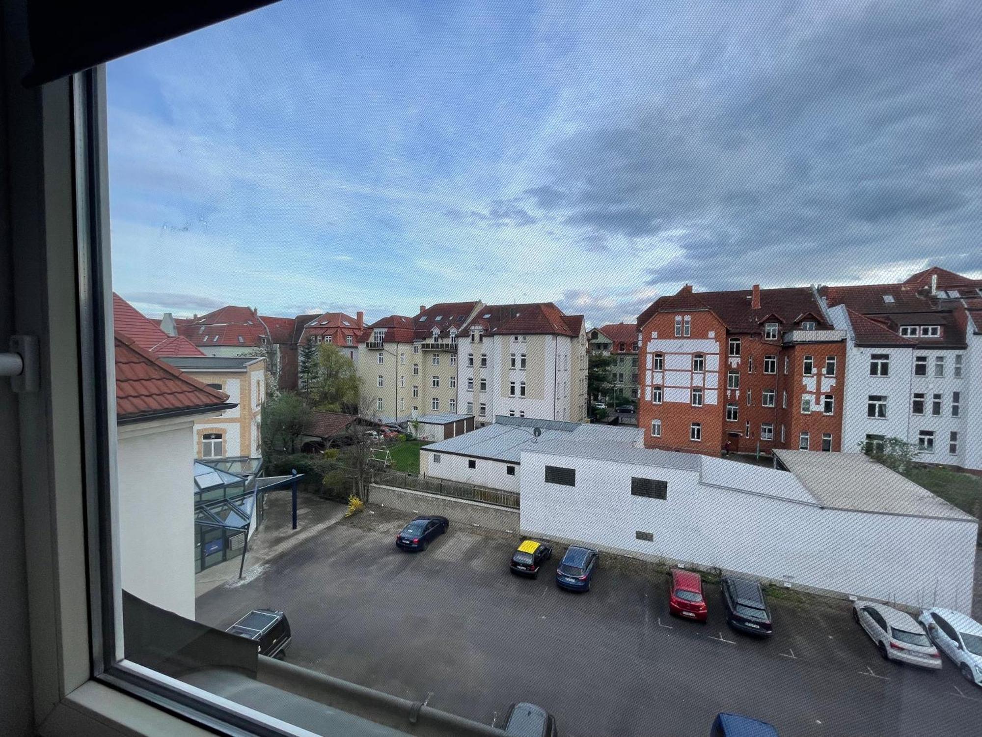 Raha Apartments - Modernes Studio-Apartment - Hbf - Gratis Parkplatz Erfurt Bagian luar foto