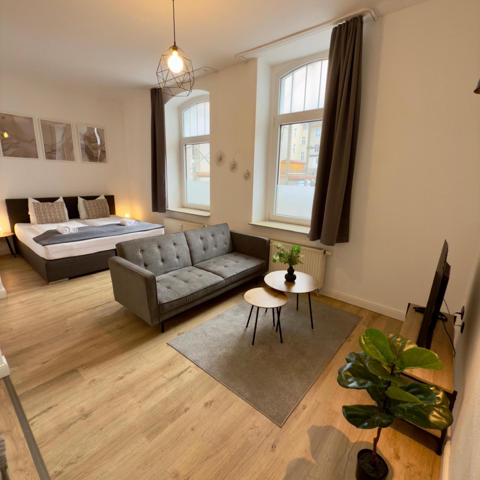 Raha Apartments - Modernes Studio-Apartment - Hbf - Gratis Parkplatz Erfurt Bagian luar foto