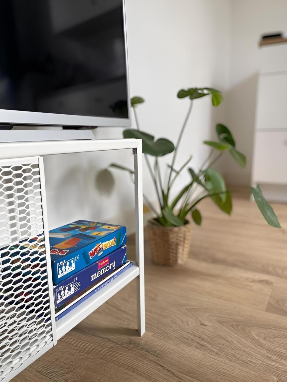 Raha Apartments - Modernes Studio-Apartment - Hbf - Gratis Parkplatz Erfurt Bagian luar foto