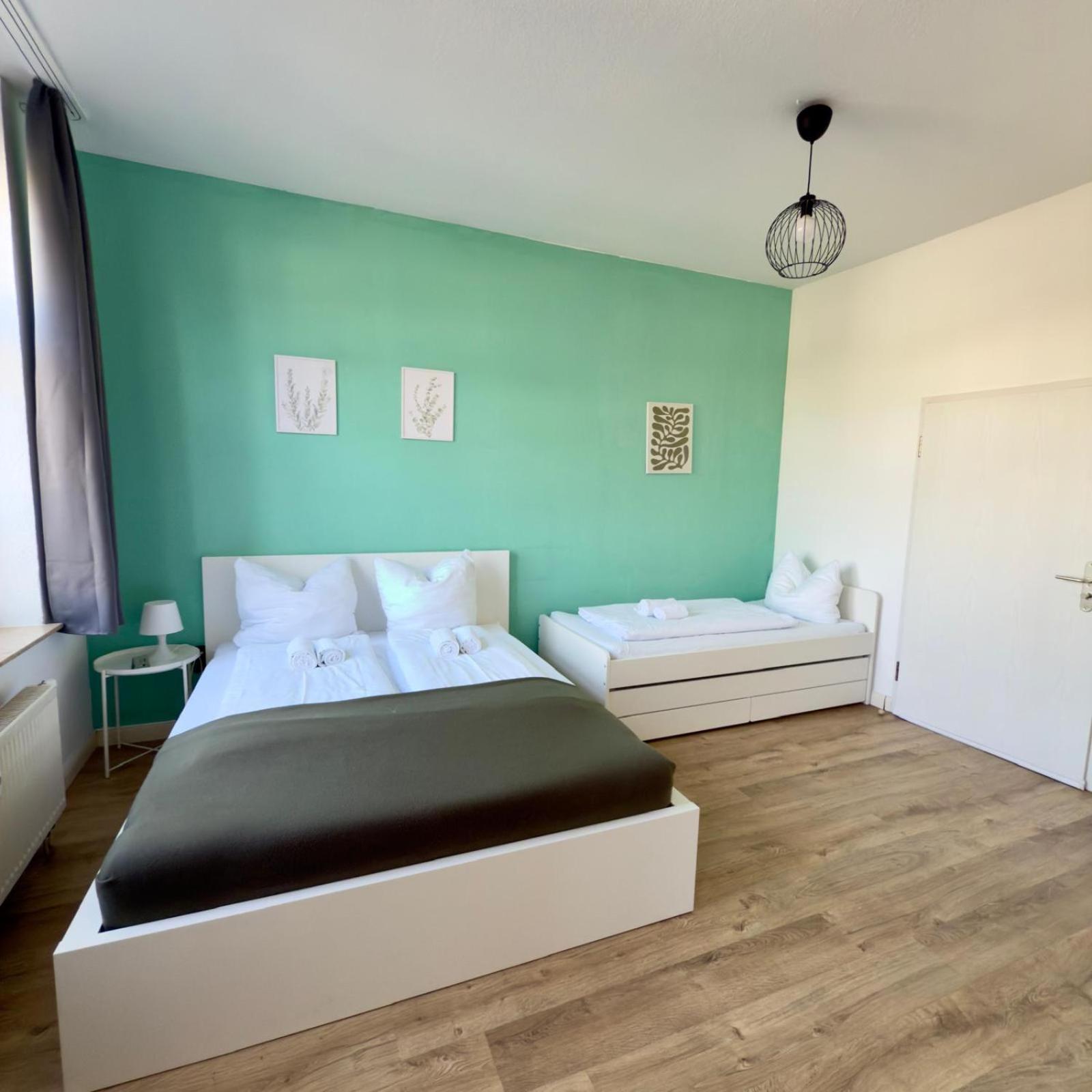Raha Apartments - Modernes Studio-Apartment - Hbf - Gratis Parkplatz Erfurt Bagian luar foto